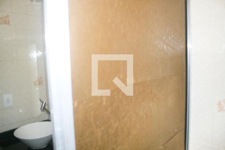 Banheiro de apartamento para alugar com 1 quarto, 48m² em Aviação, Praia Grande