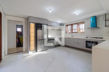 Cozinha de casa à venda com 5 quartos, 378m² em Vila Nova, Porto Alegre