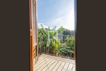 Vista da Suíte 2 de casa à venda com 5 quartos, 378m² em Vila Nova, Porto Alegre