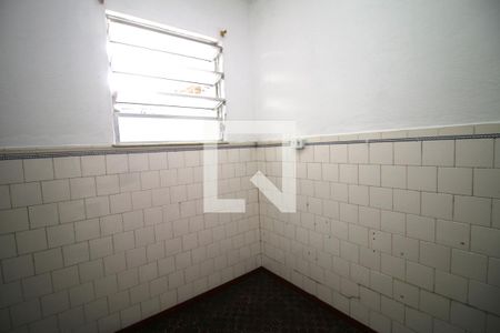 Cozinha de apartamento para alugar com 1 quarto, 55m² em Vila da Penha, Rio de Janeiro