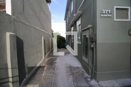 Corredor de apartamento para alugar com 1 quarto, 55m² em Vila da Penha, Rio de Janeiro