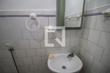 Banheiro de apartamento para alugar com 1 quarto, 55m² em Vila da Penha, Rio de Janeiro