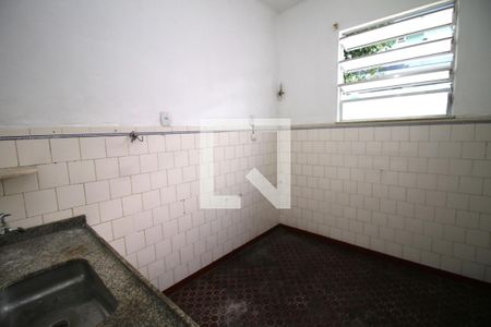 Cozinha de apartamento para alugar com 1 quarto, 55m² em Vila da Penha, Rio de Janeiro
