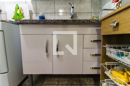 Cozinha e Área de Serviço de apartamento à venda com 2 quartos, 42m² em Vila Jacuí, São Paulo