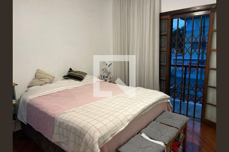 Casa à venda com 178m², 3 quartos e 2 vagas Casa à venda com 178m², 3 quartos e 2 vagasSuíte