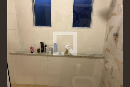 Casa à venda com 178m², 3 quartos e 2 vagas Casa à venda com 178m², 3 quartos e 2 vagasbanheiro da suíte