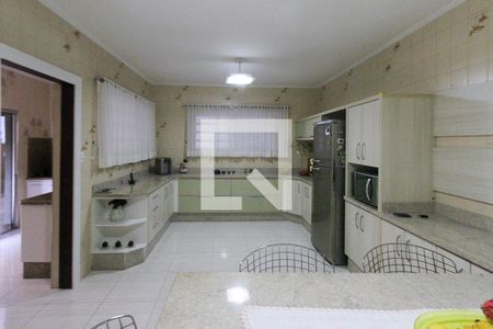 Cozinha de apartamento à venda com 2 quartos, 176m² em Vila Santa Virginia, São Paulo