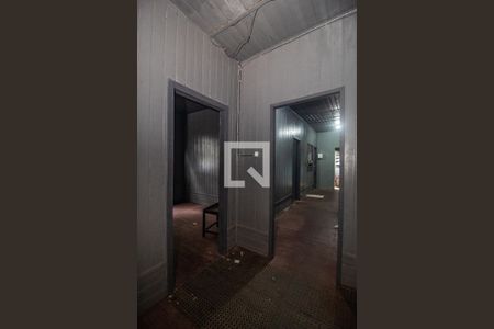 Corredor de casa à venda com 2 quartos, 50m² em São José, Porto Alegre