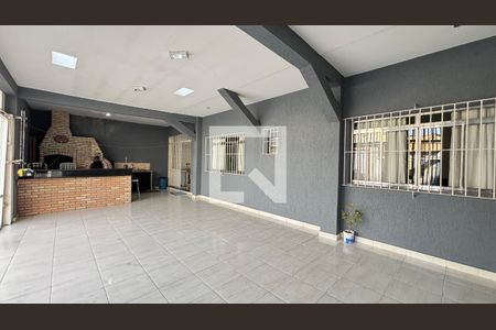 Garagem de casa à venda com 3 quartos, 225m² em Vila Humaita, Santo André