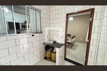 Área de Serviço de casa à venda com 3 quartos, 225m² em Vila Humaita, Santo André