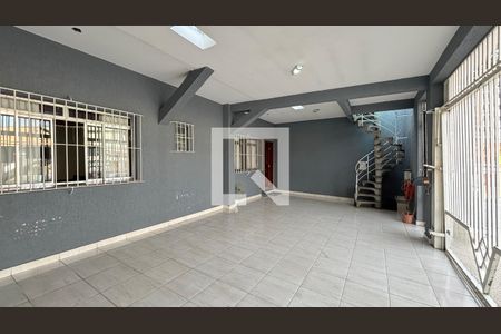 Garagem de casa à venda com 3 quartos, 225m² em Vila Humaita, Santo André