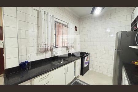Cozinha de casa à venda com 3 quartos, 225m² em Vila Humaita, Santo André