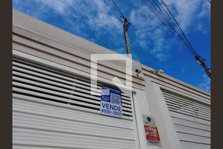 Plaquinha de casa à venda com 3 quartos, 100m² em Cidade Vargas, São Paulo