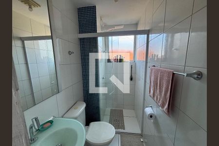 Banheiro  de apartamento à venda com 2 quartos, 55m² em Jardim Miriam, São Paulo