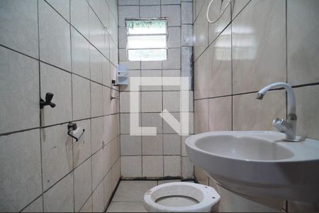Banheiro de apartamento à venda com 2 quartos, 35m² em Canudos, Novo Hamburgo