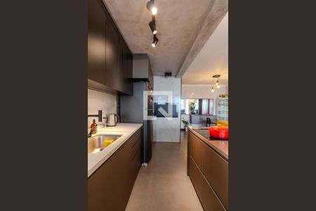 Cozinha de apartamento à venda com 3 quartos, 86m² em Santo Antônio, Porto Alegre