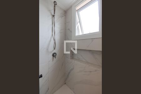 Banheiro da Suíte de apartamento à venda com 3 quartos, 86m² em Santo Antônio, Porto Alegre
