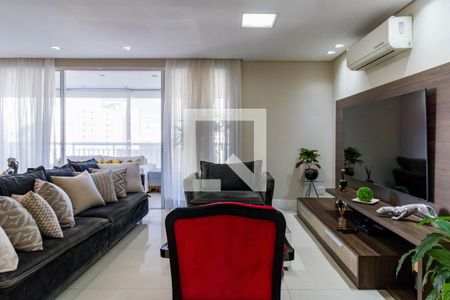 Sala de apartamento à venda com 3 quartos, 177m² em Jardim Monte Kemel, São Paulo