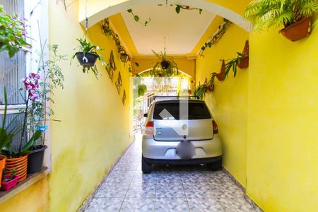 Garagem de casa à venda com 5 quartos, 130m² em Jardim das Camelias, São Paulo