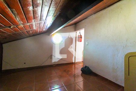 Sótão de casa à venda com 5 quartos, 130m² em Jardim das Camelias, São Paulo