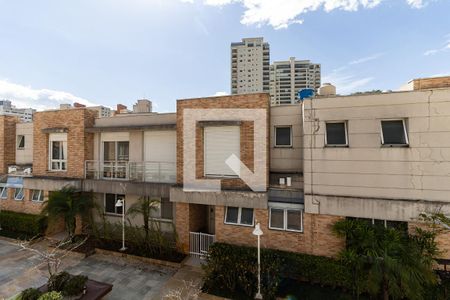 Vista da Varanda da Suíte 1 de casa de condomínio à venda com 3 quartos, 240m² em Aclimação, São Paulo