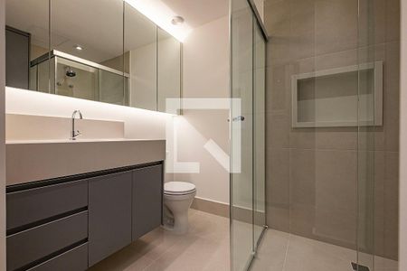 Banheiro de kitnet/studio para alugar com 1 quarto, 30m² em Pinheiros, São Paulo