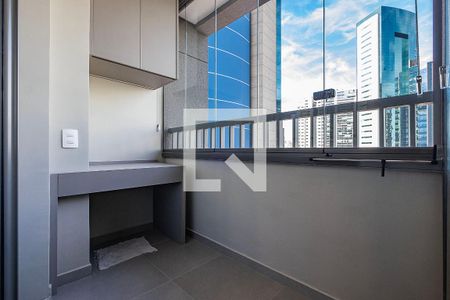 Studio - Varanda de kitnet/studio para alugar com 1 quarto, 30m² em Pinheiros, São Paulo