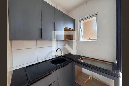 Cozinha de apartamento à venda com 2 quartos, 53m² em Feitoria, São Leopoldo