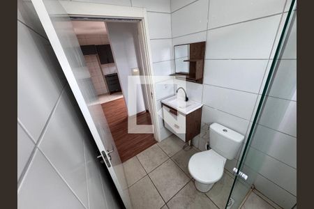 Banheiro de apartamento à venda com 2 quartos, 53m² em Feitoria, São Leopoldo