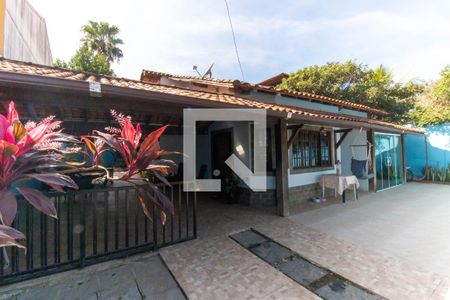 Fachada de casa à venda com 3 quartos, 450m² em Serra Grande, Niterói