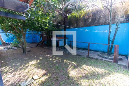Área externa de casa à venda com 3 quartos, 450m² em Serra Grande, Niterói