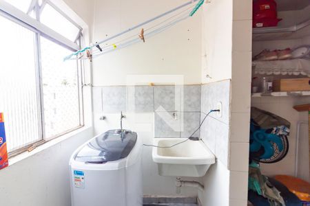 Área de Serviço  de apartamento à venda com 2 quartos, 58m² em Piratininga, Osasco
