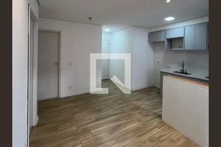 Sala de apartamento para alugar com 2 quartos, 43m² em Parque Maria Helena, São Paulo