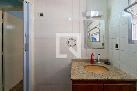 Banheiro de apartamento para alugar com 1 quarto, 64m² em Vila Assuncao, Praia Grande