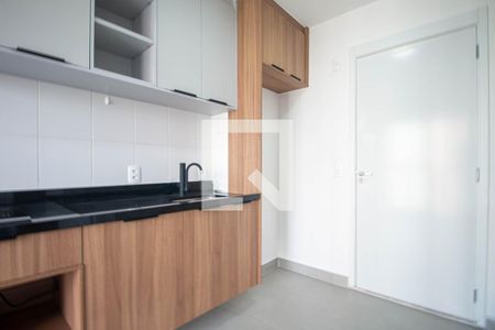 Cozinha de apartamento para alugar com 1 quarto, 29m² em Campo Belo, São Paulo