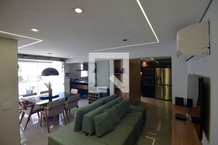Sala de apartamento à venda com 2 quartos, 84m² em Barra da Tijuca, Rio de Janeiro