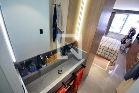 Apartamento à venda com 84m², 2 quartos e 1 vagaBanheiro Suíte