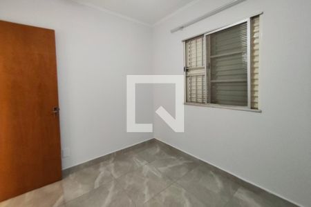 Quarto 1 de apartamento para alugar com 2 quartos, 49m² em Parque São Jorge, Campinas