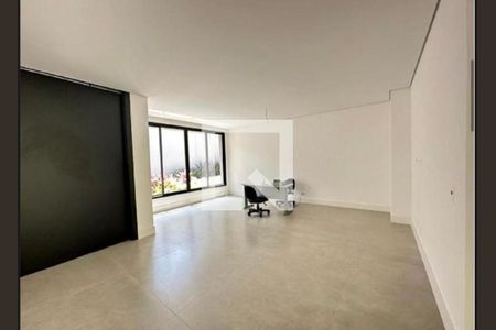 Casa de Condomínio à venda com 4 quartos, 550m² em Granja Julieta, São Paulo
