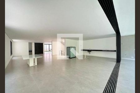 Casa de Condomínio à venda com 4 quartos, 550m² em Granja Julieta, São Paulo