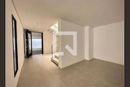 Casa de Condomínio à venda com 4 quartos, 550m² em Granja Julieta, São Paulo