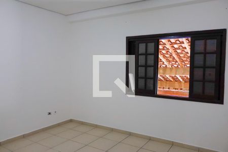 Quarto 2 de casa para alugar com 3 quartos, 160m² em Jardim Elvira, Osasco
