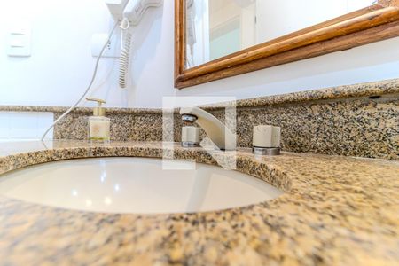 Banheiro de apartamento para alugar com 1 quarto, 49m² em Santa Cecilia, São Paulo