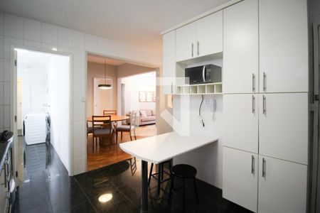 Cozinha de apartamento à venda com 2 quartos, 98m² em Chácara Itaim, São Paulo