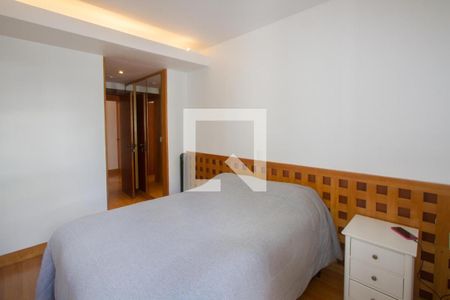 Quarto 1 de apartamento para alugar com 3 quartos, 130m² em Santo Amaro, São Paulo