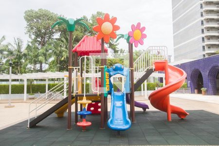 Área comum de apartamento para alugar com 3 quartos, 130m² em Santo Amaro, São Paulo