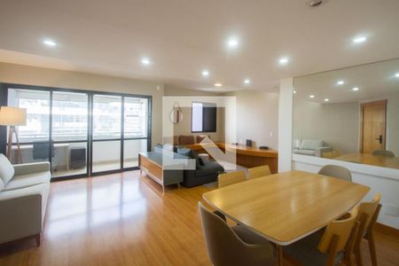 Apartamento para alugar com 3 quartos, 130m² em Santo Amaro, São Paulo