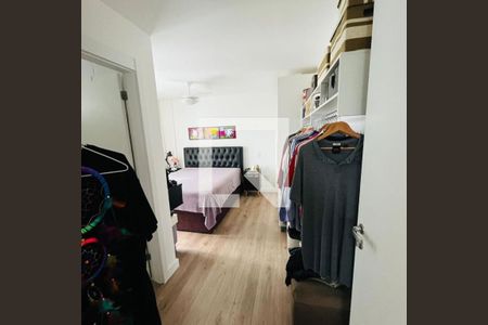Quarto de apartamento para alugar com 2 quartos, 79m² em Camorim, Rio de Janeiro