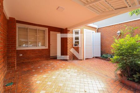Garagem de casa à venda com 4 quartos, 230m² em Paraíso, São Paulo