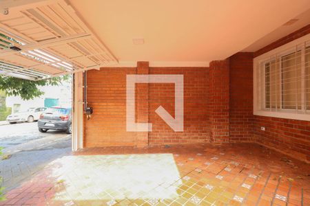 Garagem de casa à venda com 4 quartos, 230m² em Paraíso, São Paulo